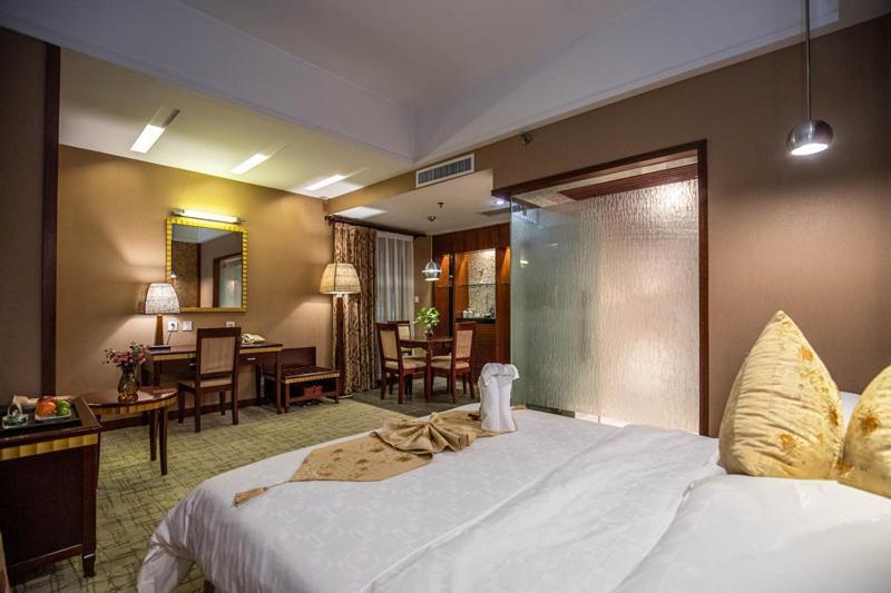 Kunming Golden Spring Hotel Exterior foto