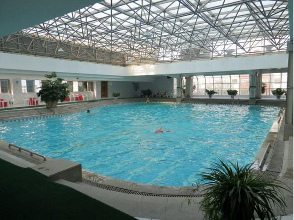 Kunming Golden Spring Hotel Exterior foto